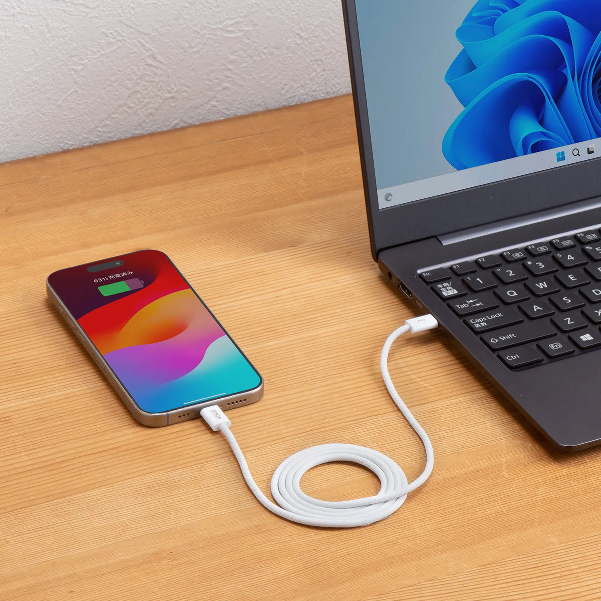 USB Type-Cシリコンメッシュケーブル(PD60W・1m・ホワイト) KU-CCP60SM10W