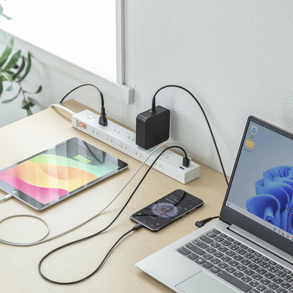Surge protector with 10 outlets + USB-A + Type-C (PD20W) TAP-SP2110NUC-1W