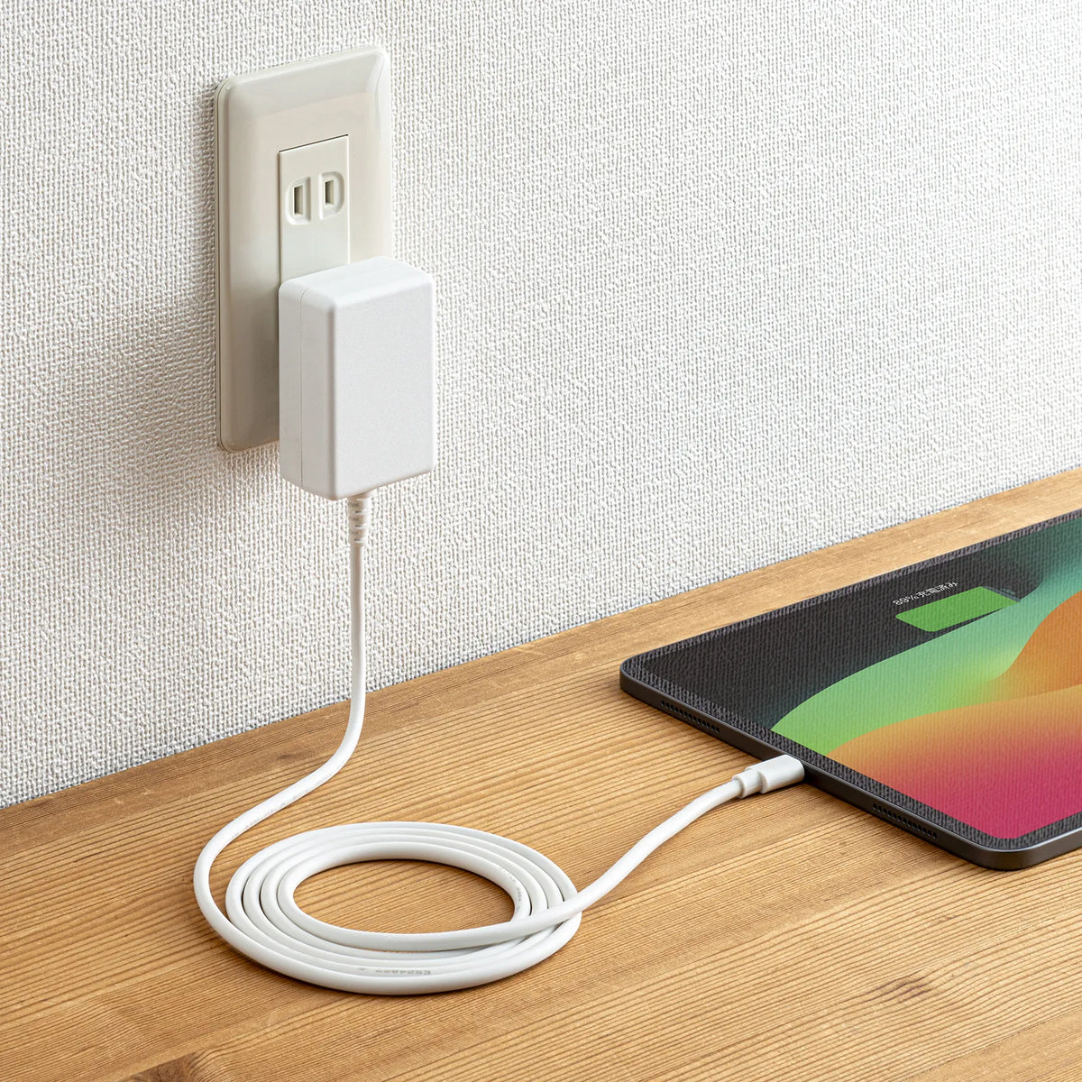 USB PD compatible AC charger (PD20W, integrated Type-C cable) ACA-PD102W