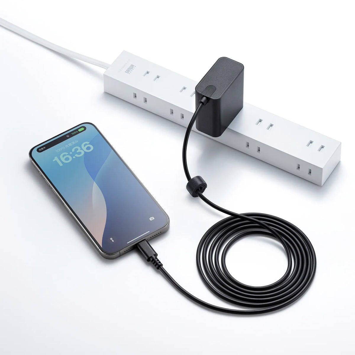 USB PD compatible AC charger (PD65W, Type-C cable integrated) ACA-PD110BK