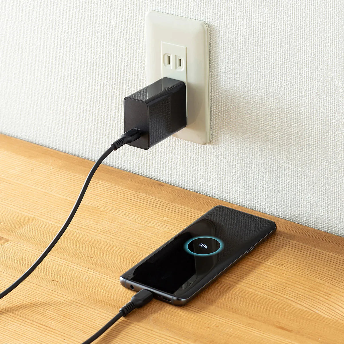 USB PD compatible AC charger (PD45W, with Type-C cable) ACA-PD80BK