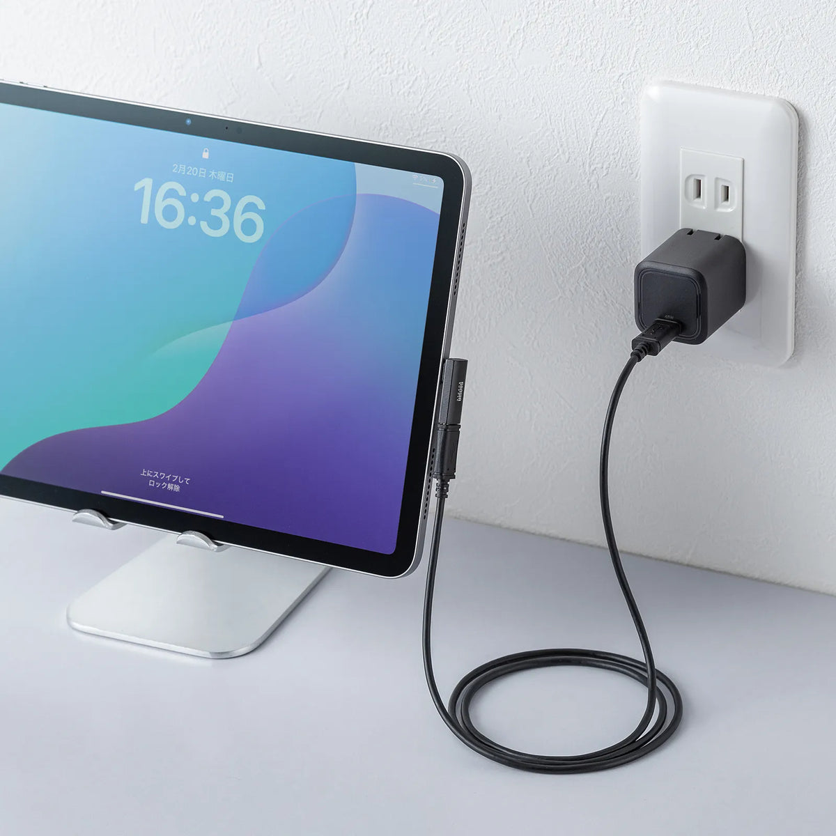 Type-C Conversion Adapter (C to C, L-shaped vertical insertion, 40Gbps, 240W) AD-USB36CCFLT