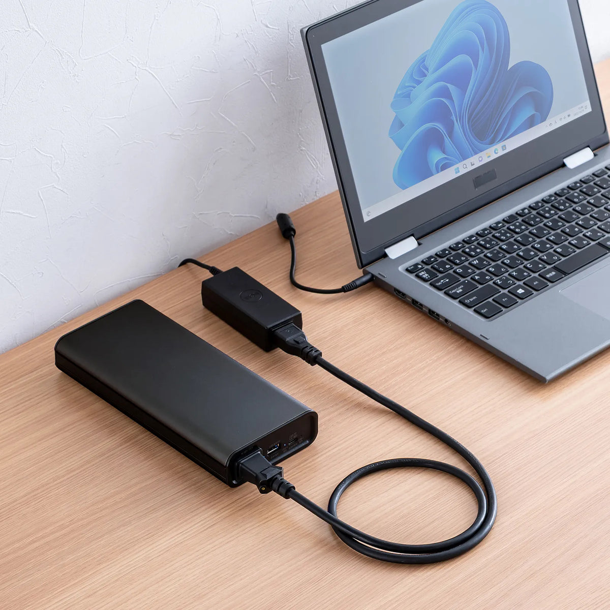 Mobile battery (27500mAh, AC85W, PD65W) BTL-RDC43