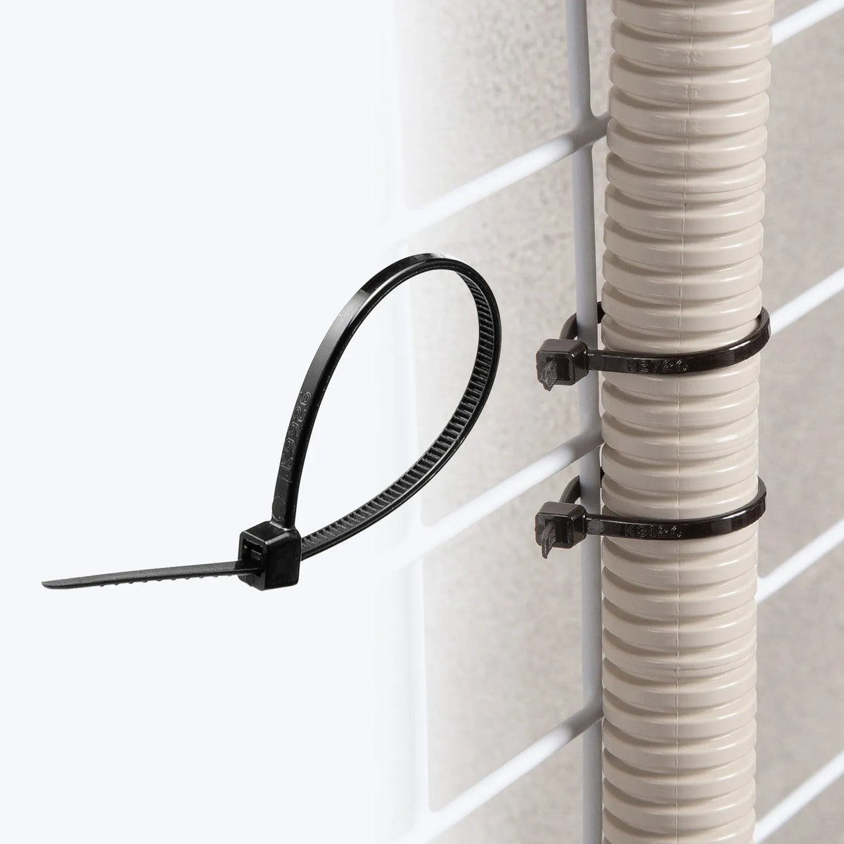 Cable ties (outdoor use, weather resistant, 100mm length, 2.5mm width, 50 pieces) CA-621UV