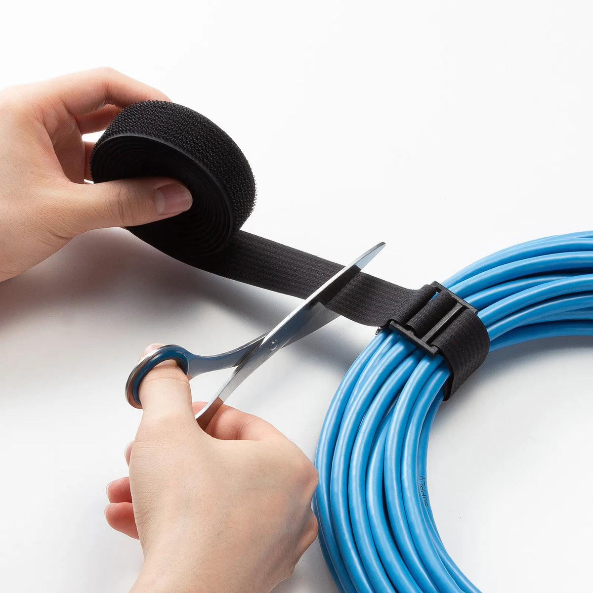 Velcro cable ties (25mm width, 3m length, black, with dedicated hooks) CA-MF10BK