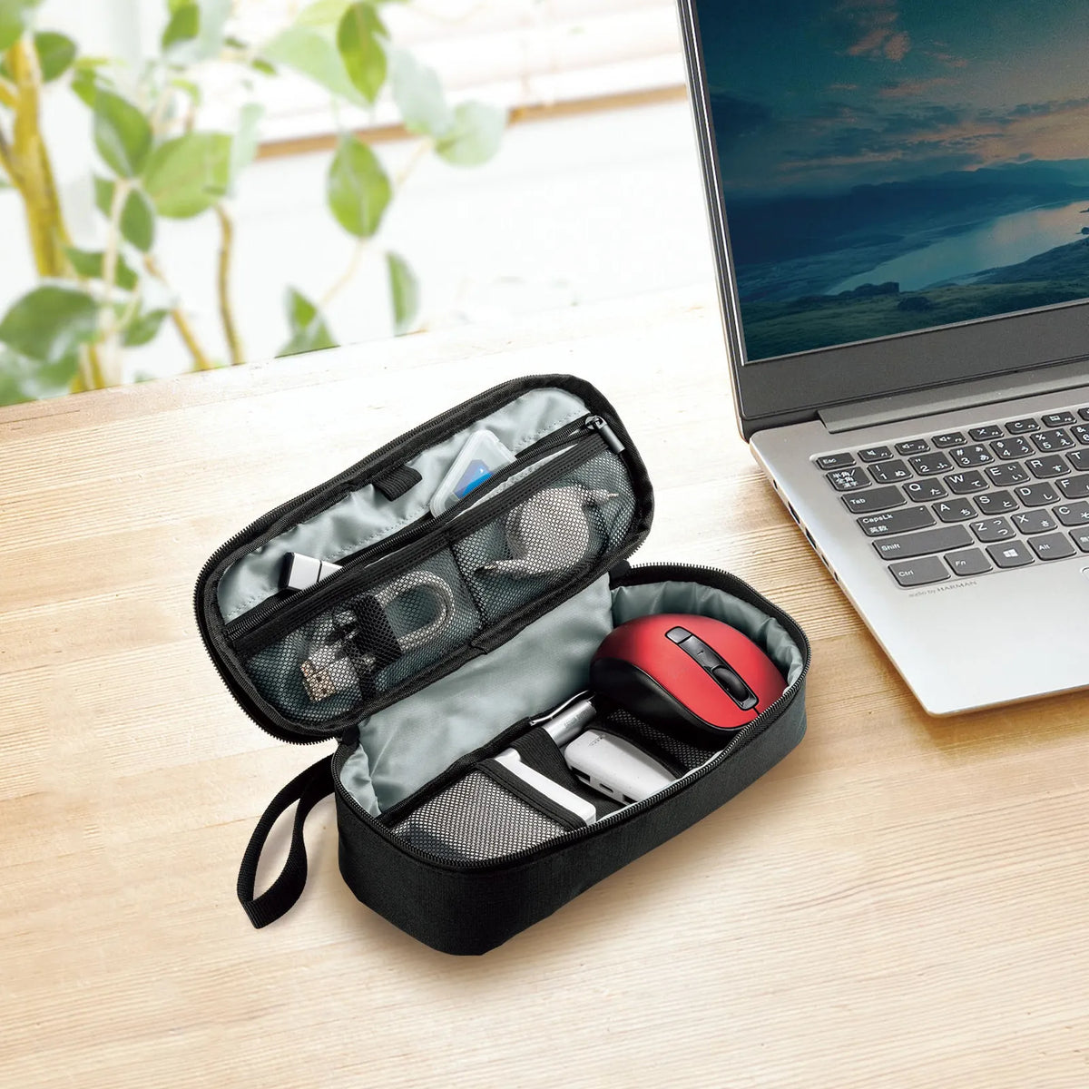 Travel accessory pouch IN-AD13BK