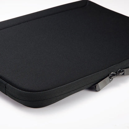 Shock-absorbing inner case for MacBook IN-MACFA13BK
