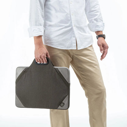 Shock-absorbing PC case (15.6-inch widescreen) IN-MF15BK