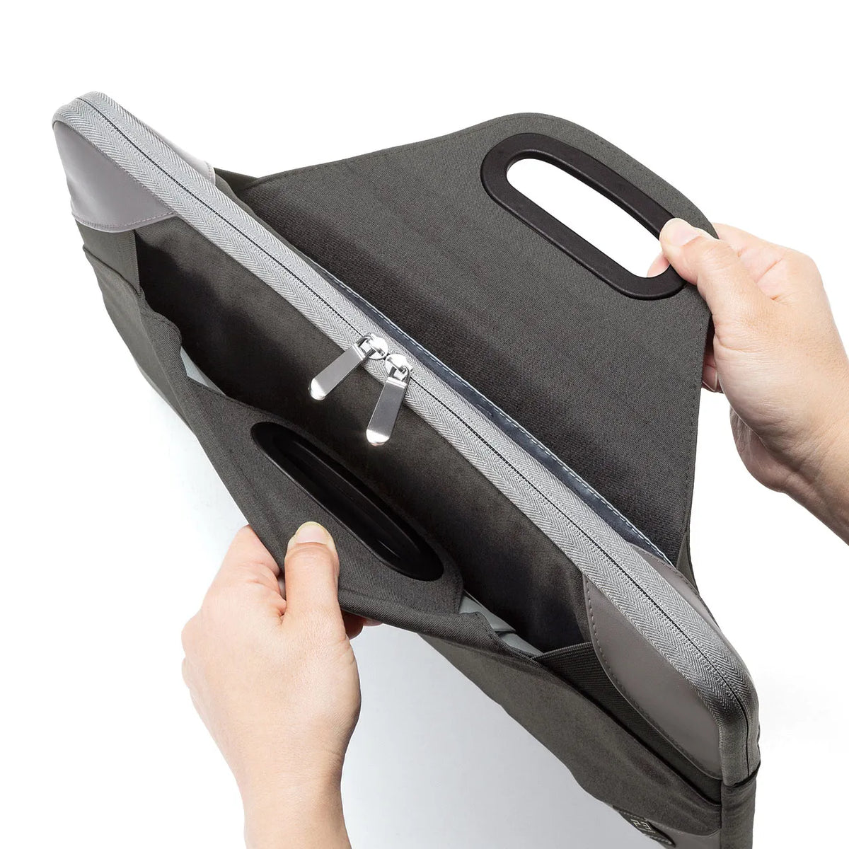 Shock-absorbing PC case (15.6-inch widescreen) IN-MF15BK