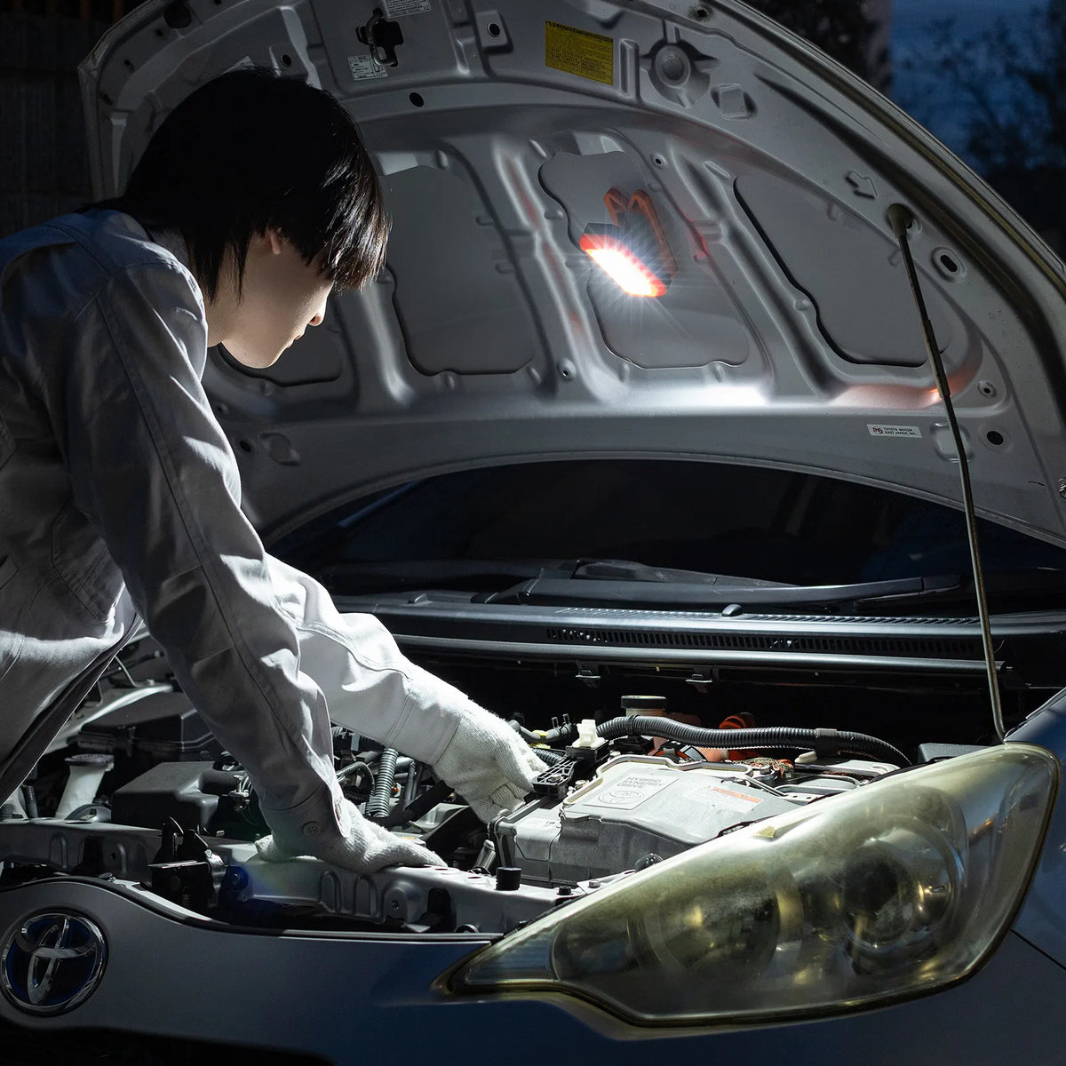 充電式 LED作業灯（フック＋磁石固定） LED-WL1