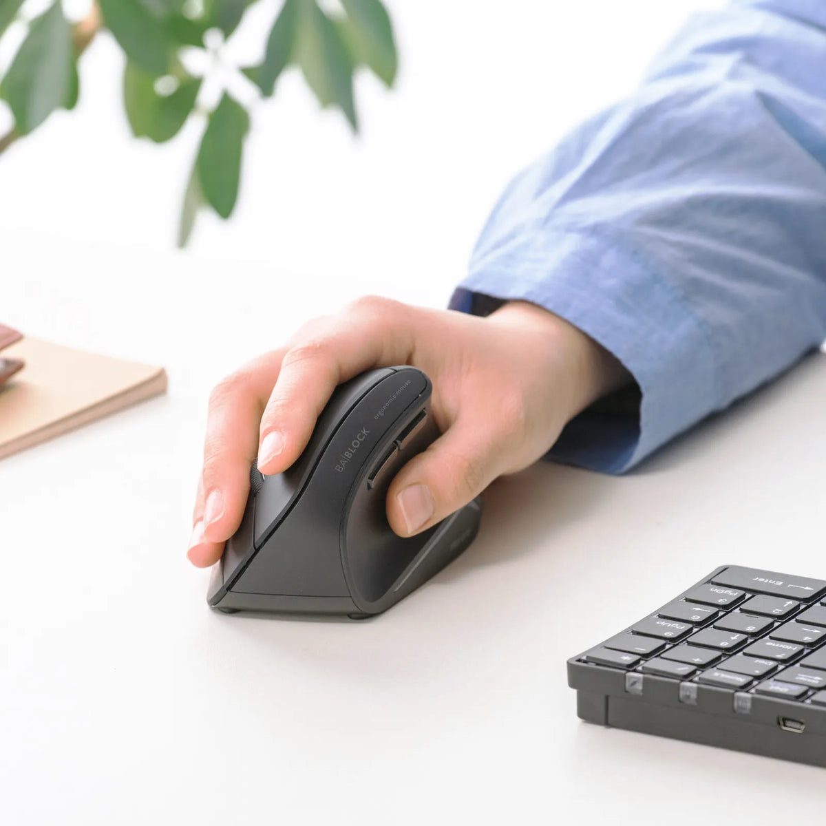 Antibacterial Silent Bluetooth Ergonomic Mouse MA-ERGBTK11