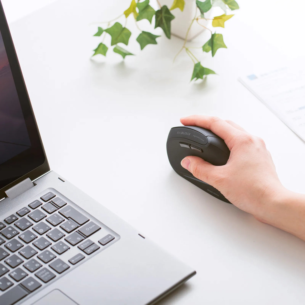 Antibacterial Silent Bluetooth Ergonomic Mouse MA-ERGBTK11