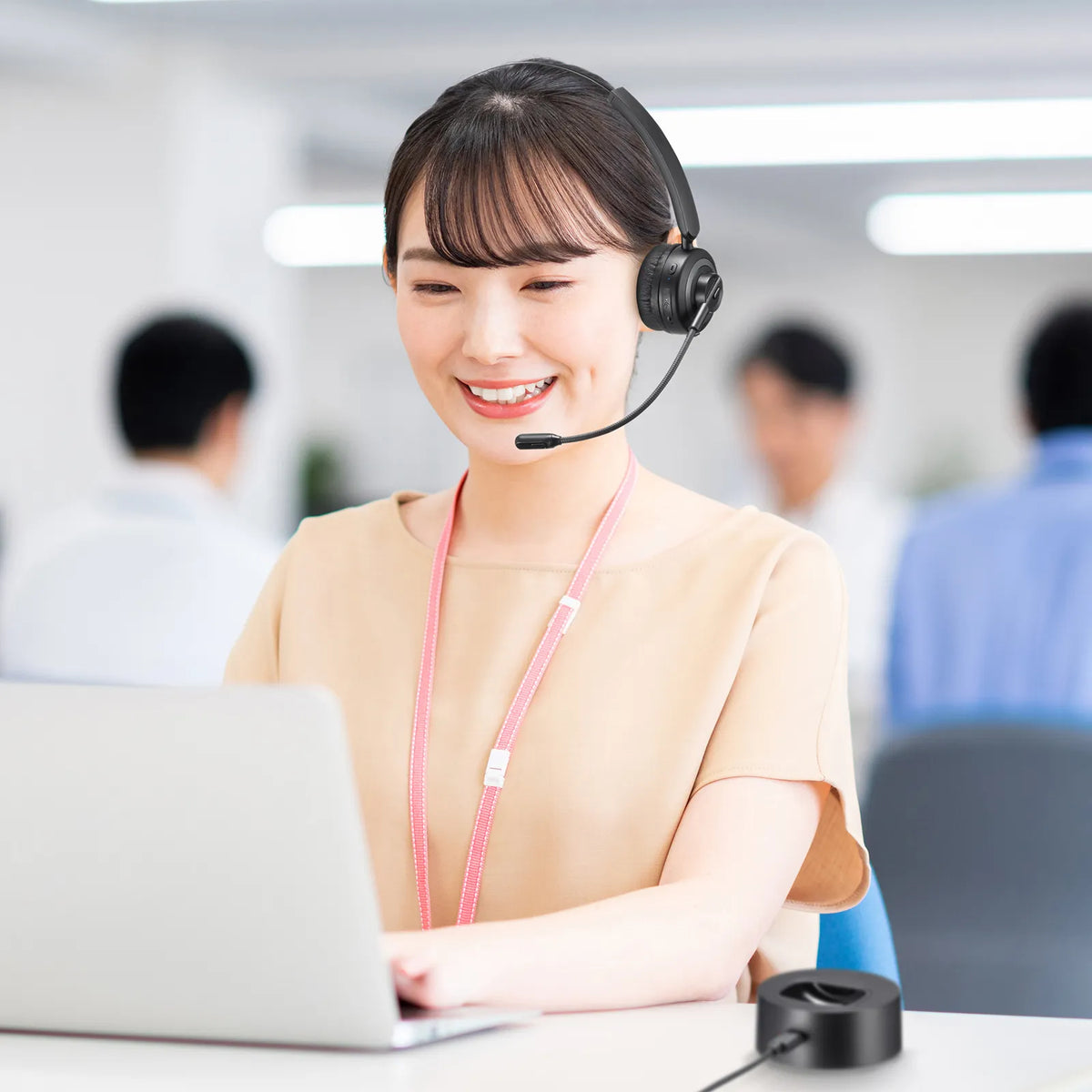 Bluetooth headset (noise cancellation function, with charging cradle) MM-BTMH66BK