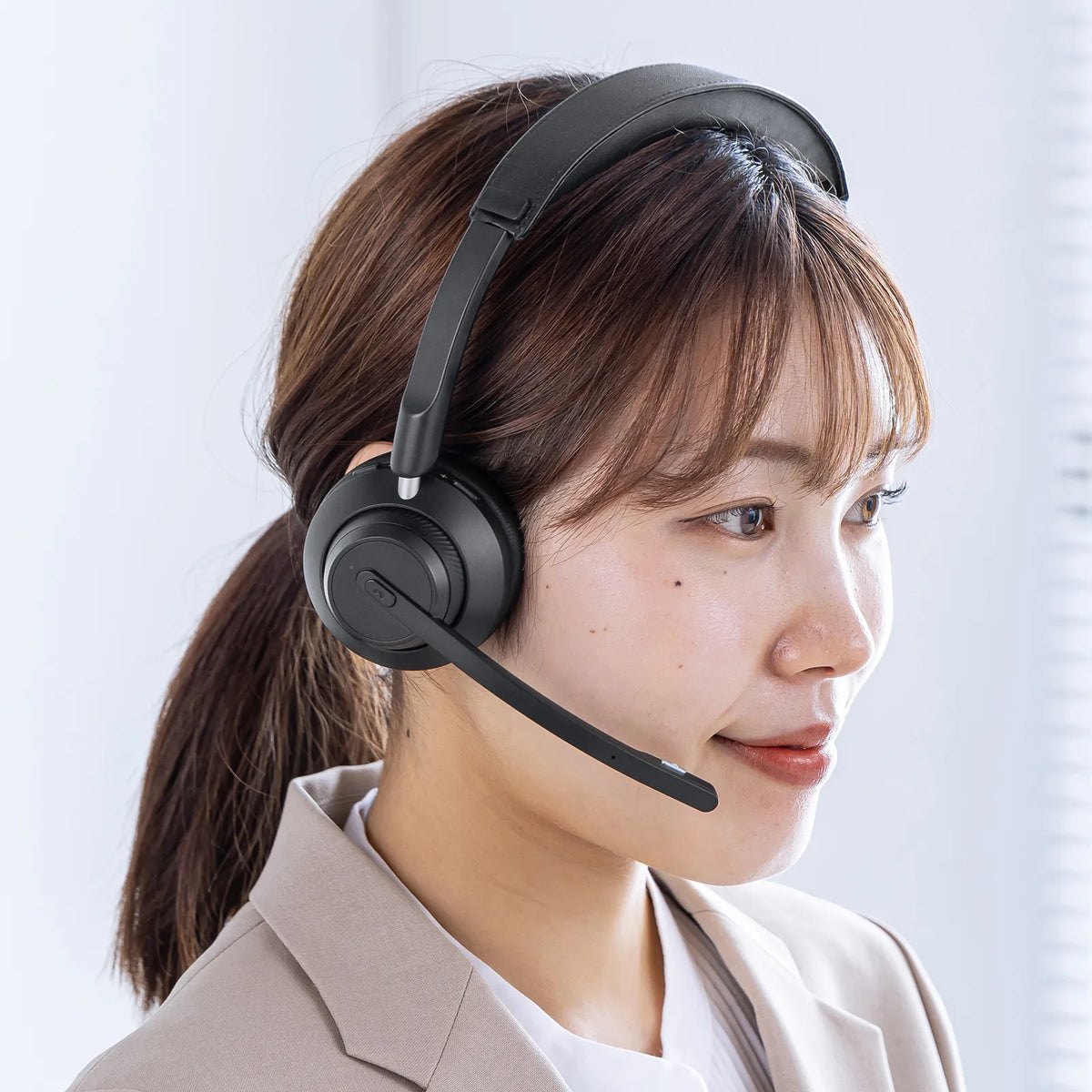 Bluetooth Stereo Headset (with Cradle, Dual Microphones) MM-BTSH70BK