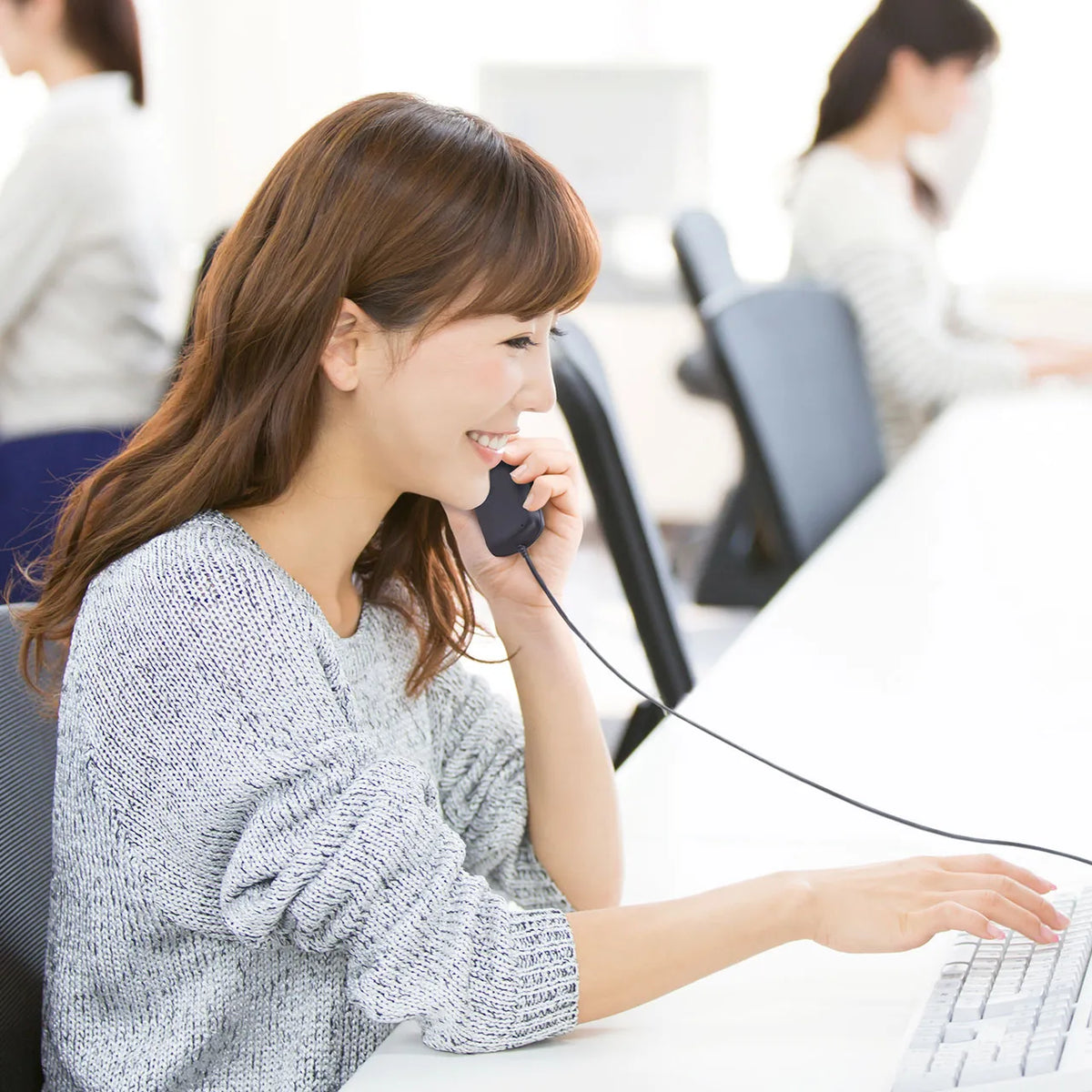 4-pole compatible handset MM-HS405BK