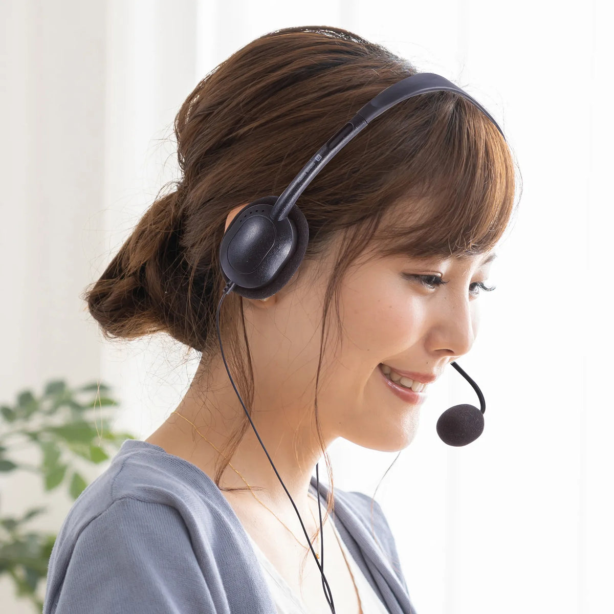 4-pole compatible headset MM-HS408BK