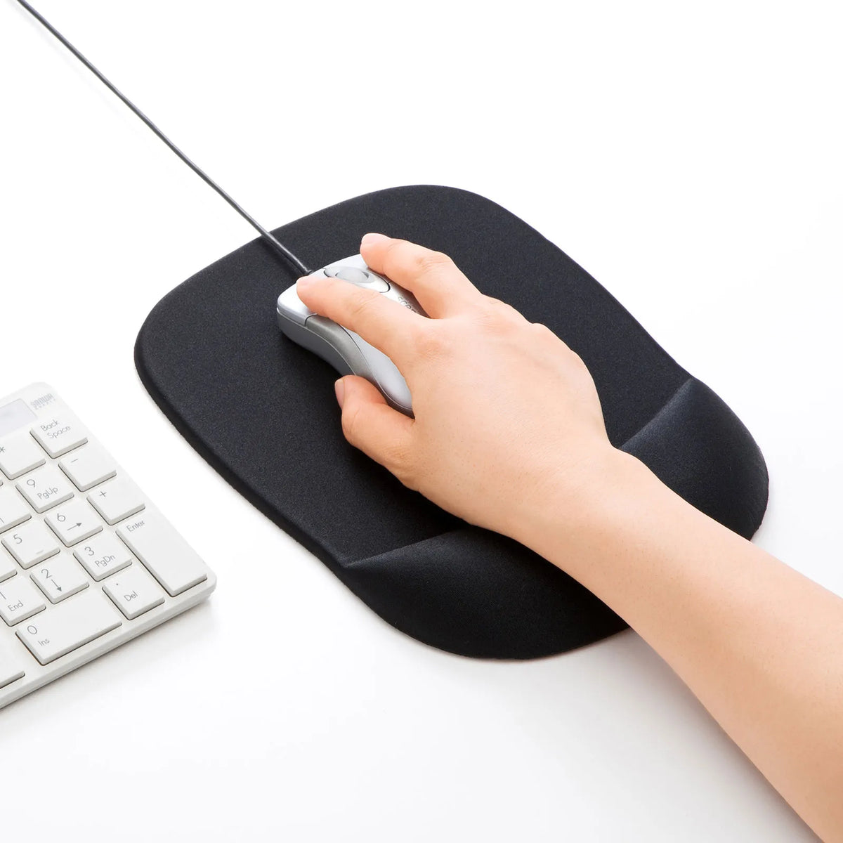 Mouse pad with memory foam wrist rest (black) MPD-MU1NBK2