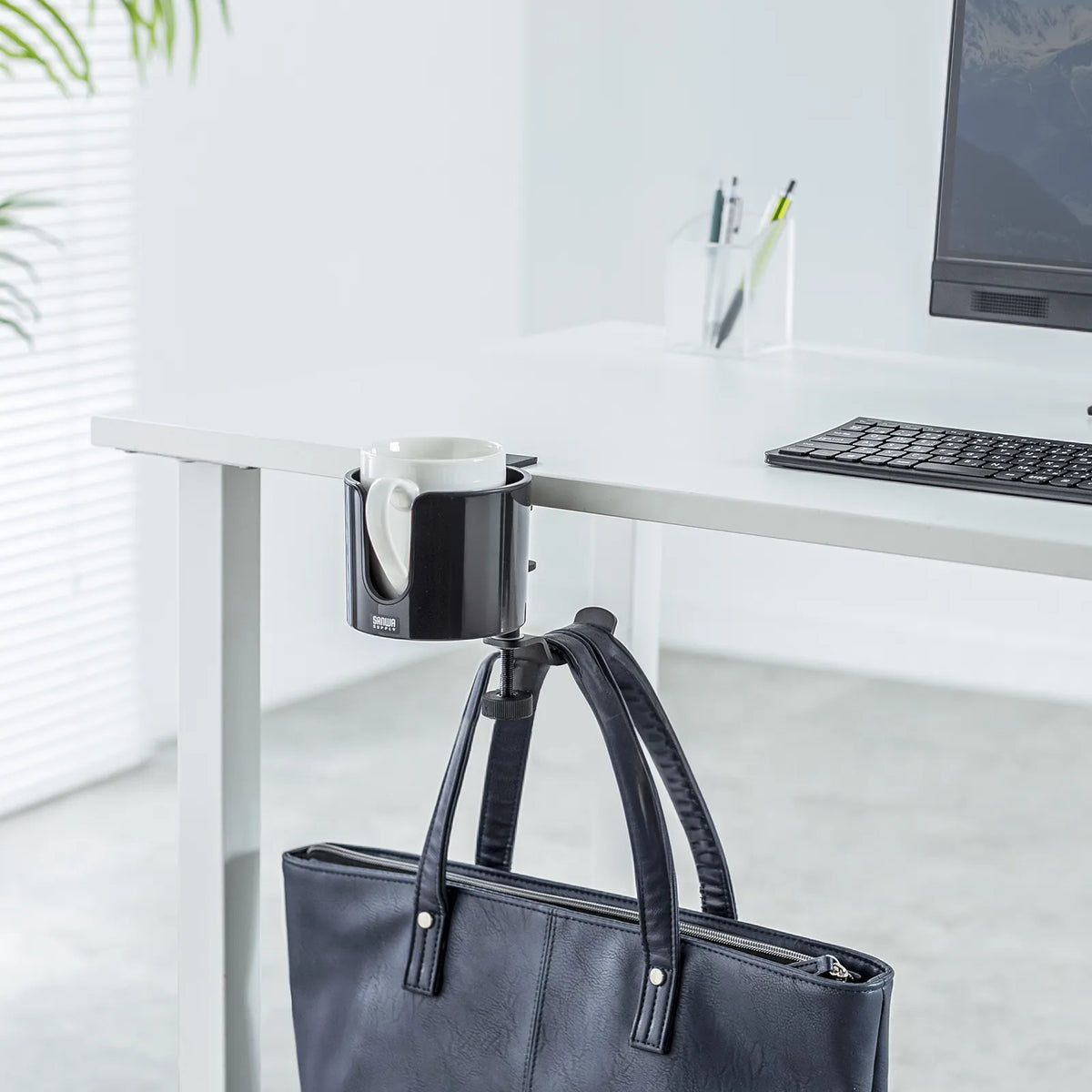 Bag hanger with drink holder PDA-STN76BK