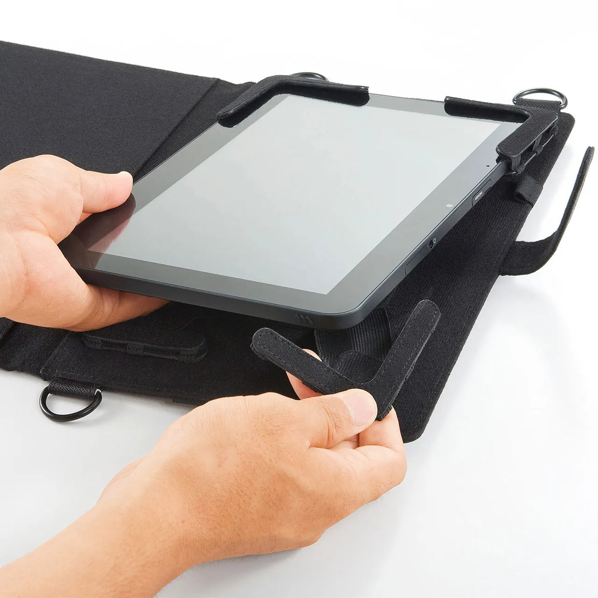 ショルダーベルト付き10.1型タブレットPCケース(スタンド機能付き） PDA-TAB4ST