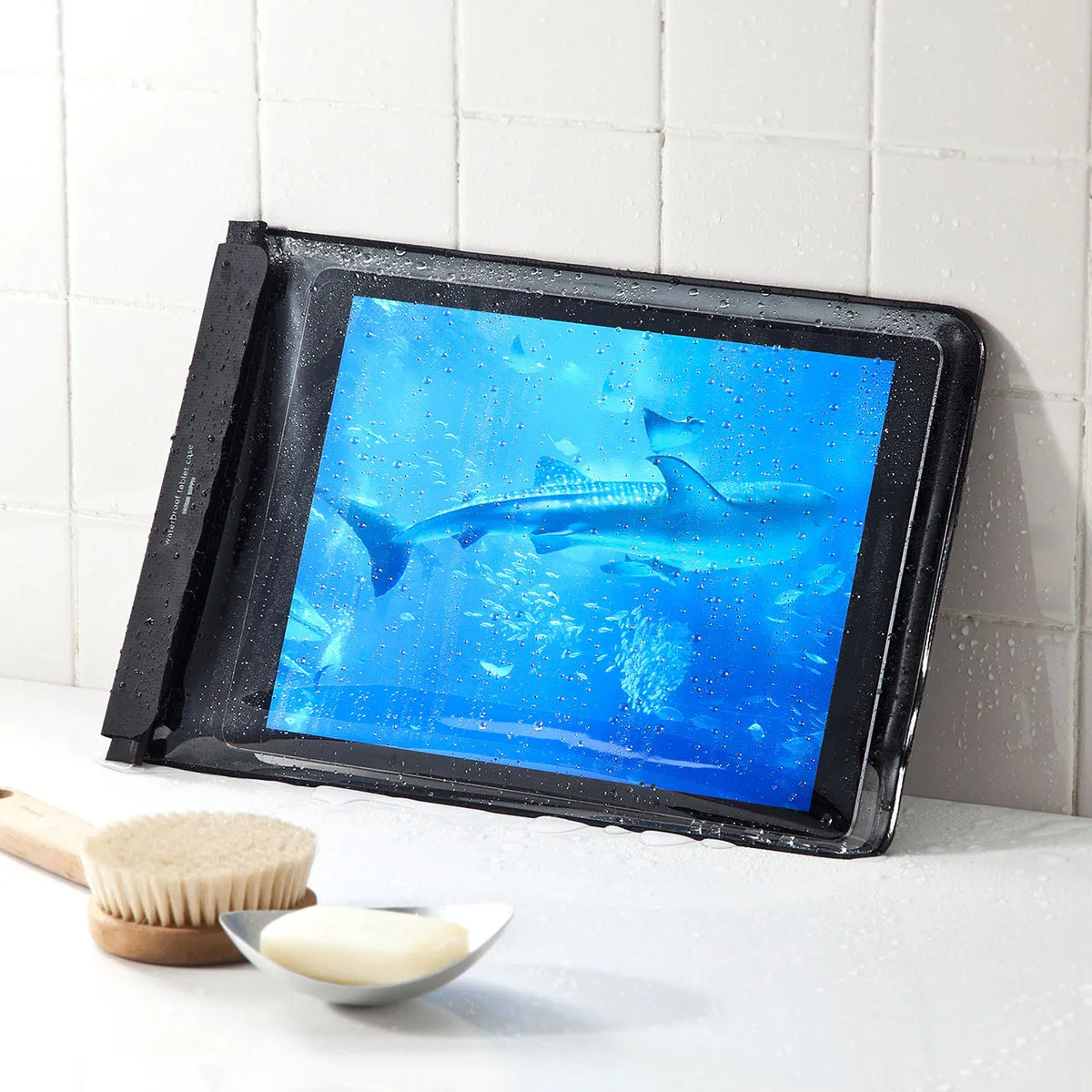 タブレット防水防塵ケース（スタンド付き・ショルダーベルト付き・12.9インチ） PDA-TABWPST12