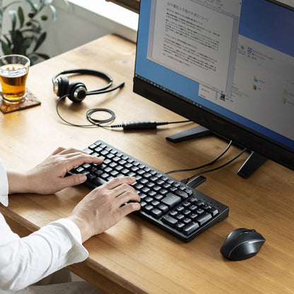 Compact keyboard with USB hub SKB-KG2UH3BK