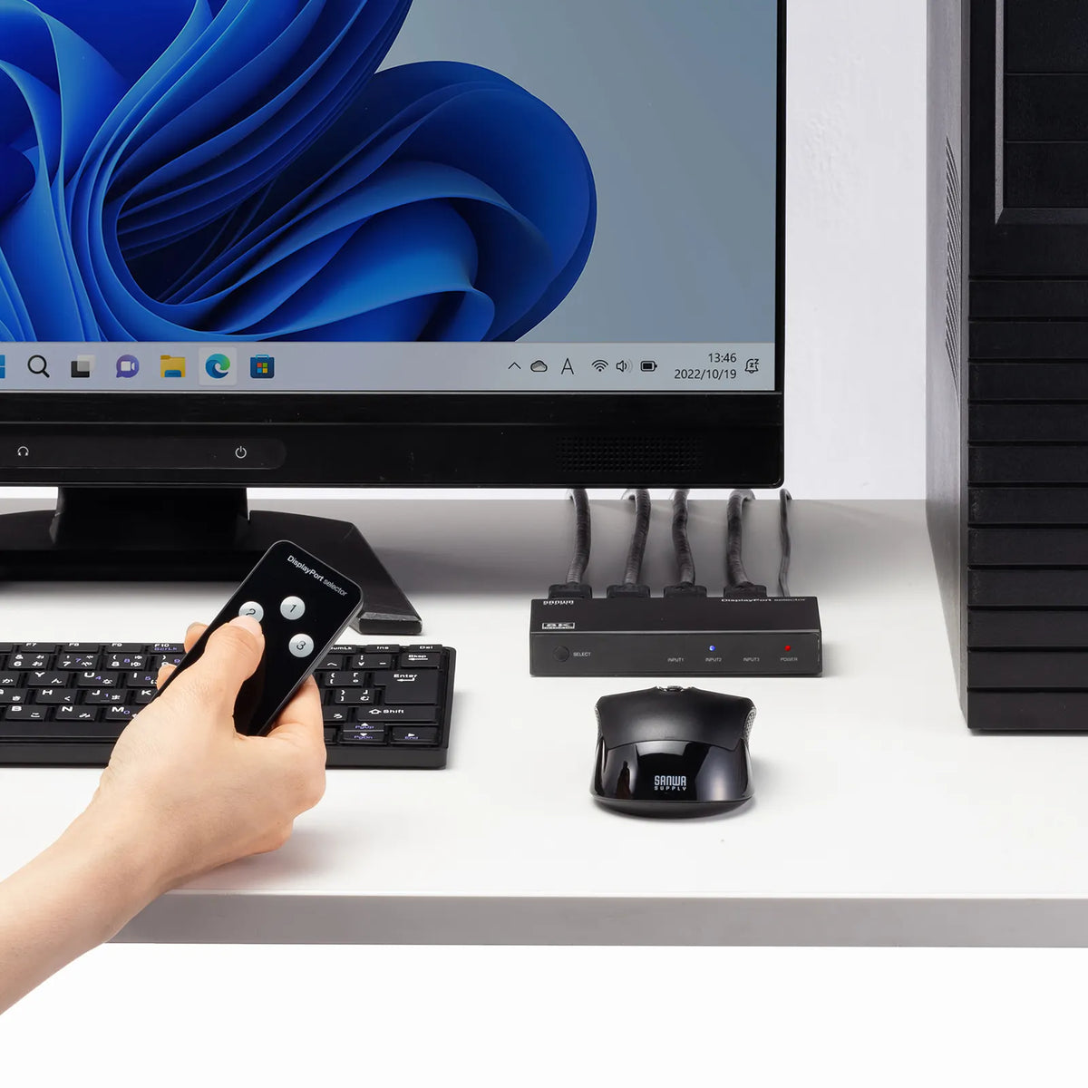 3入力1出力DisplayPort切替器(8K/30Hz対応・リモコン付き) SW-DP31R