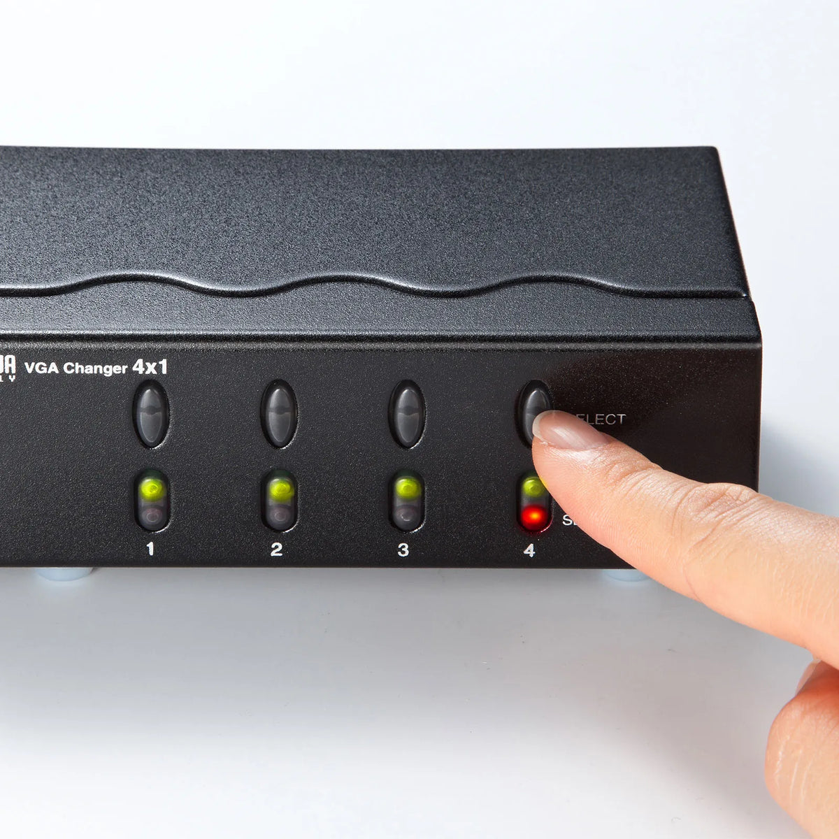 Display Switcher (for Mini D-sub (HD) 15-pin) - 4 Circuits SW-EV4N2