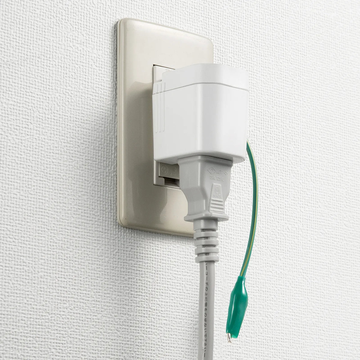 温度&電流ヒューズ内蔵アダプタ TAP-AD16W