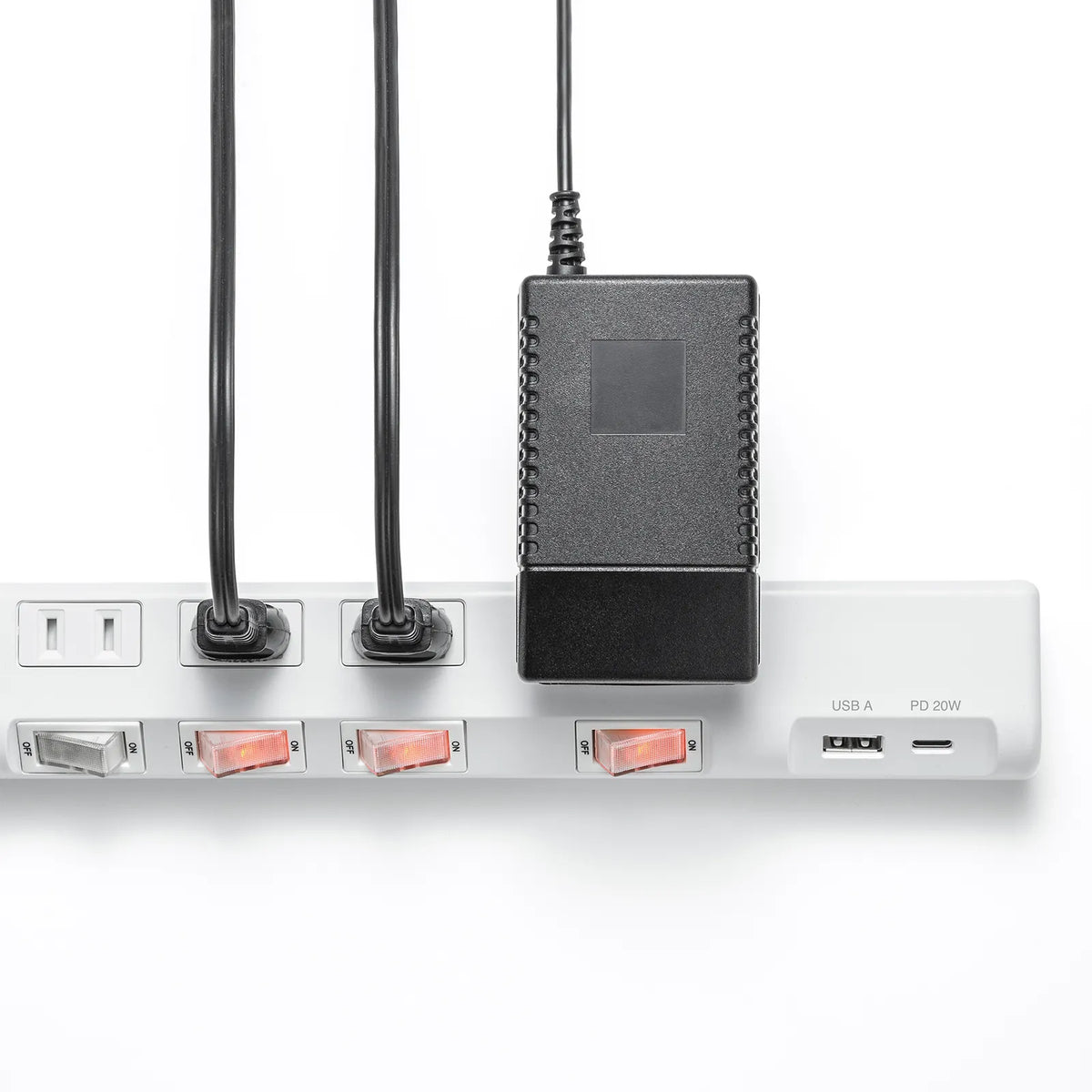 Power saving power strip TAP-B107UC-1W