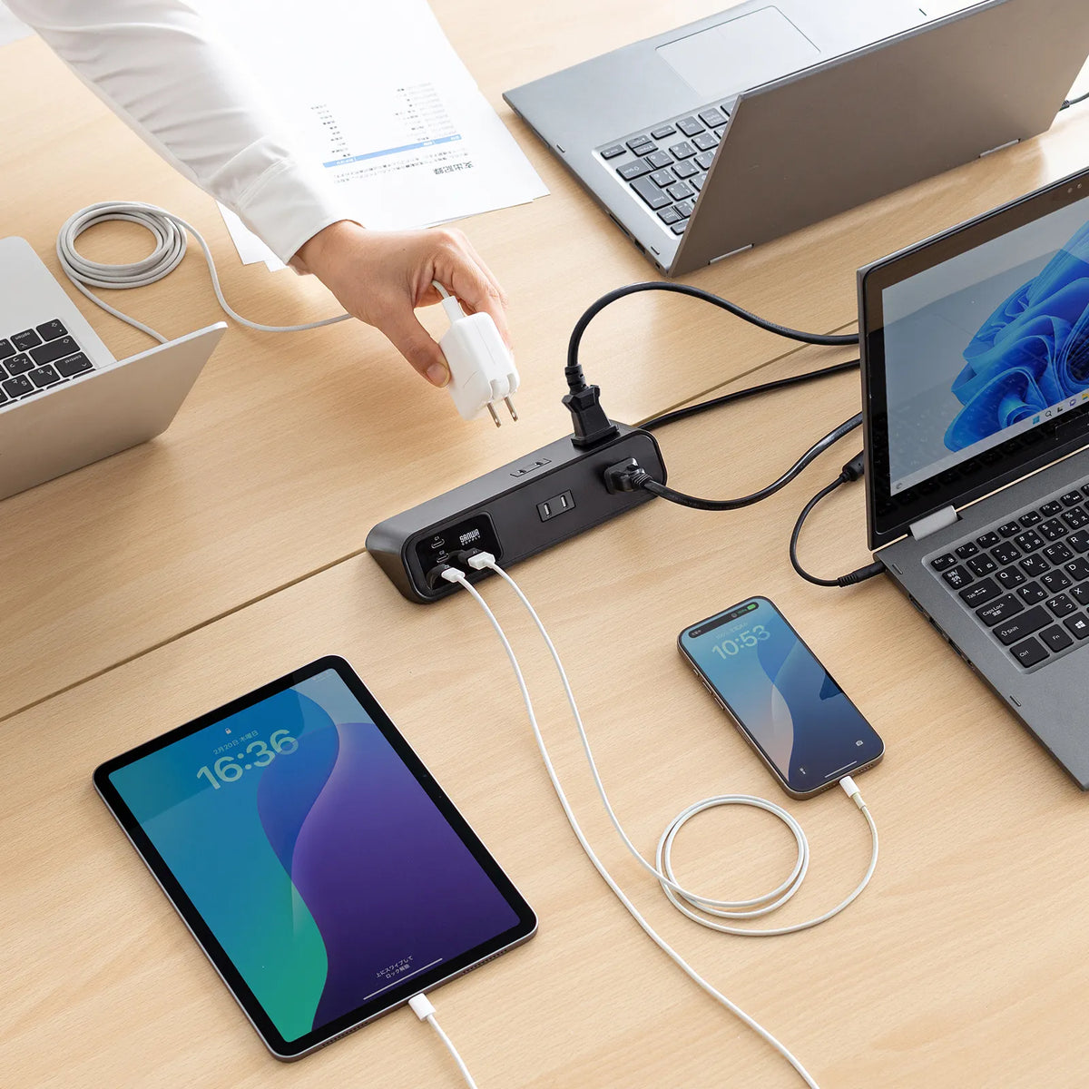 Clamp-type power strip (4 AC outlets + 3 USB-C + 1 USB-A, PD 65W, Black) TAP-B114UC-2BK