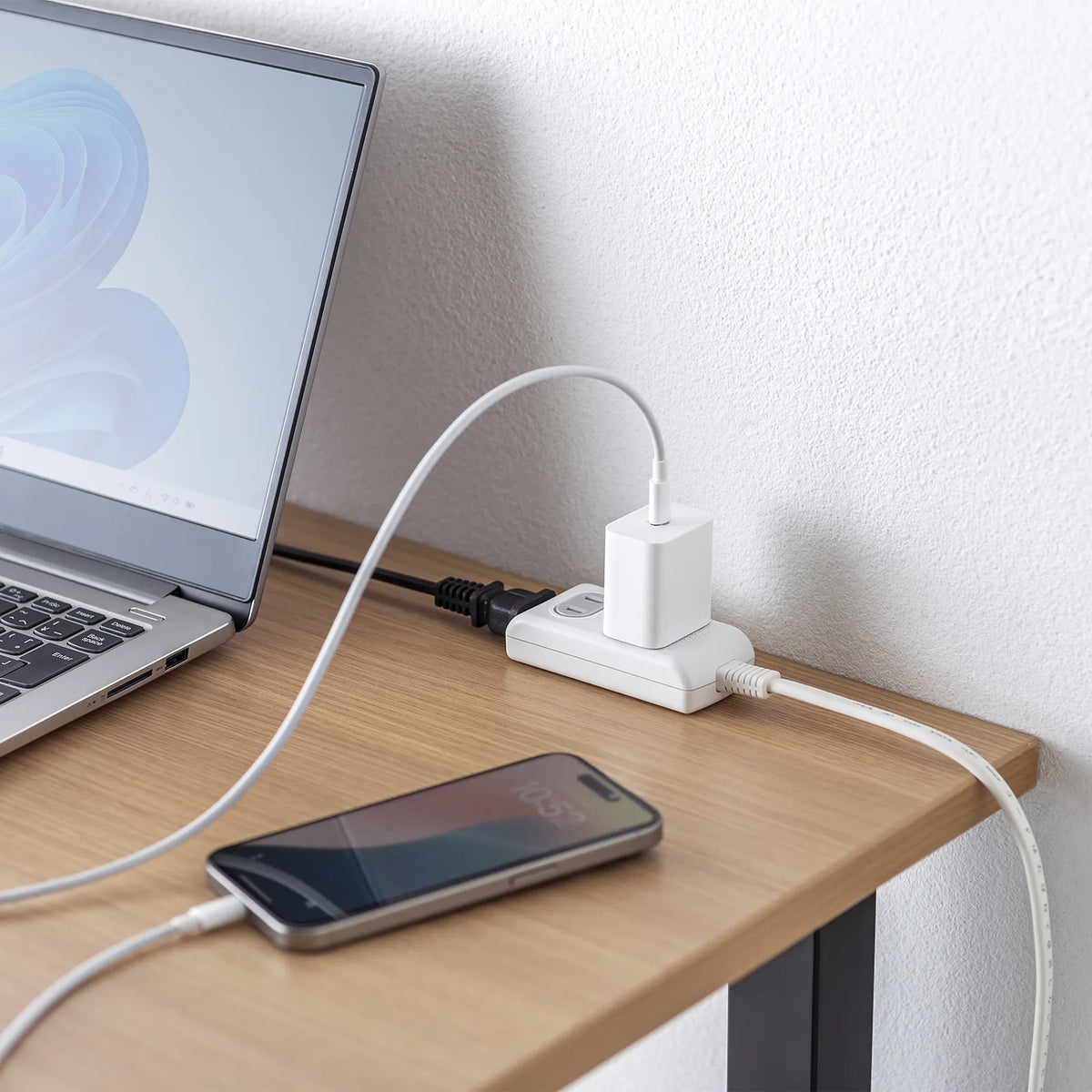 Plus 1 outlet convenient power strip TAP-B9-2K