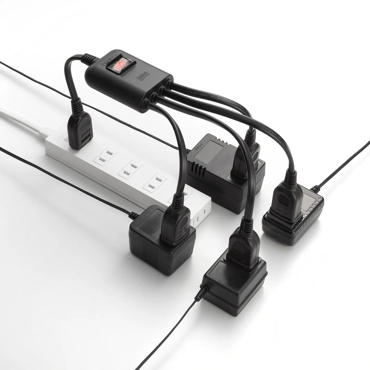Power extension cord with centralized switch TAP-EX4SWBK