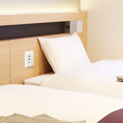 AC-equipped built-in USB power outlet TAP-KJUSB2AC1W