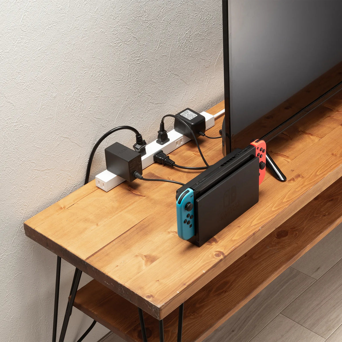 Slim surge protector power strip TAP-SPSLIM8N-2