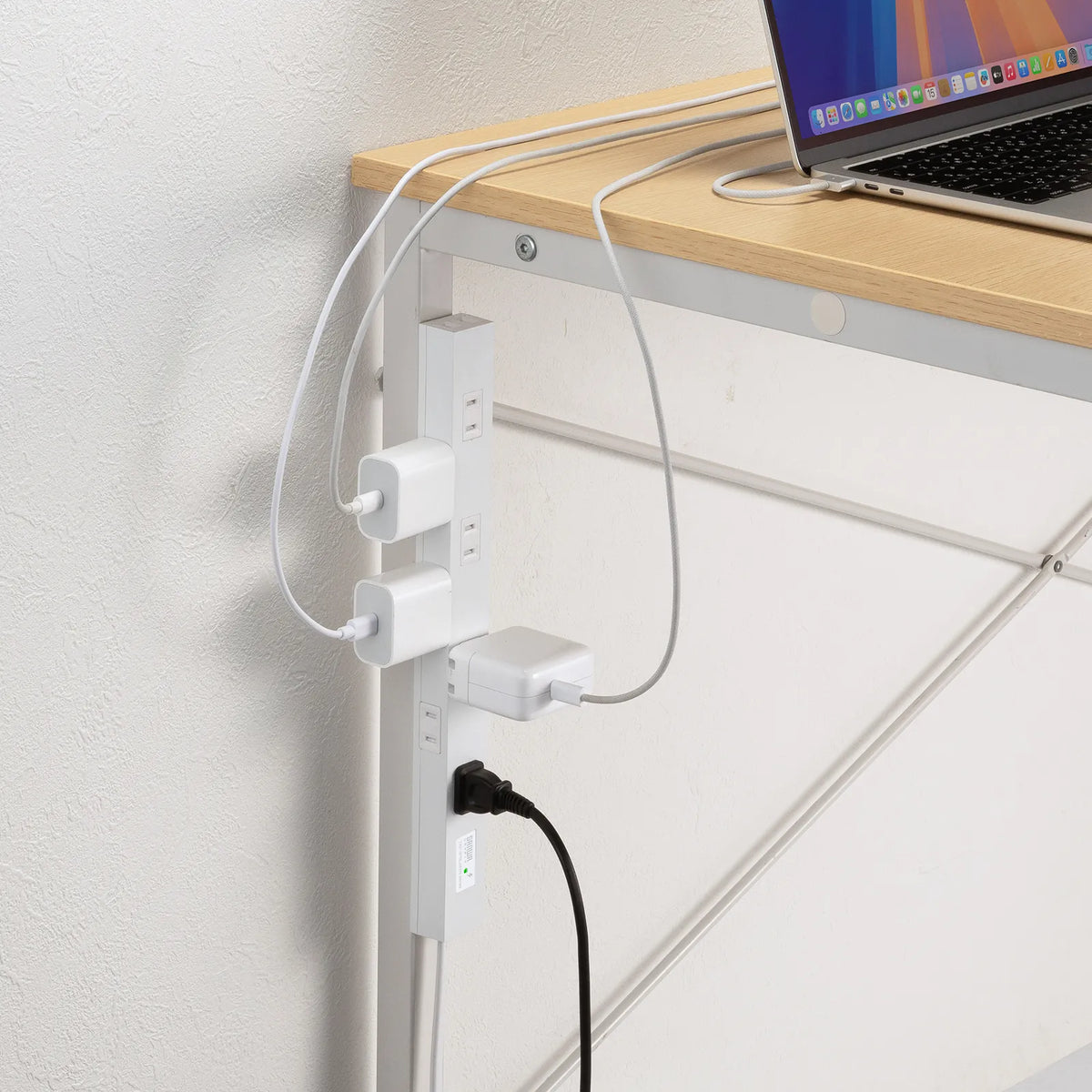 Slim surge protector power strip TAP-SPSLIM8N-3