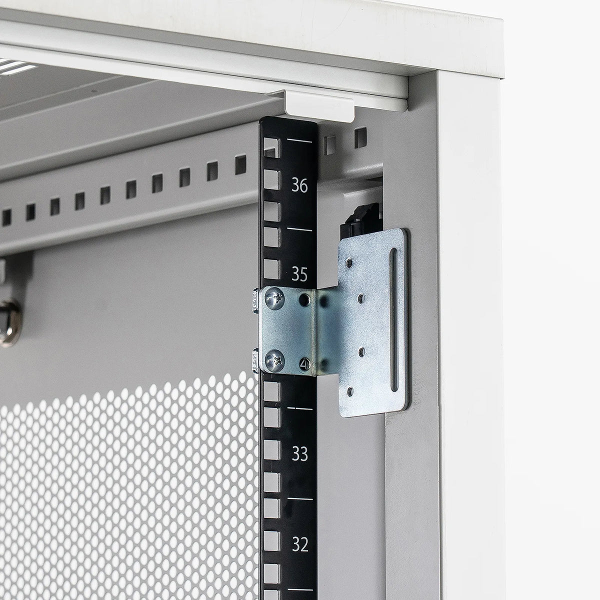 サーバーラック用コンセント専用取り付け金具 TAP-SVSET2