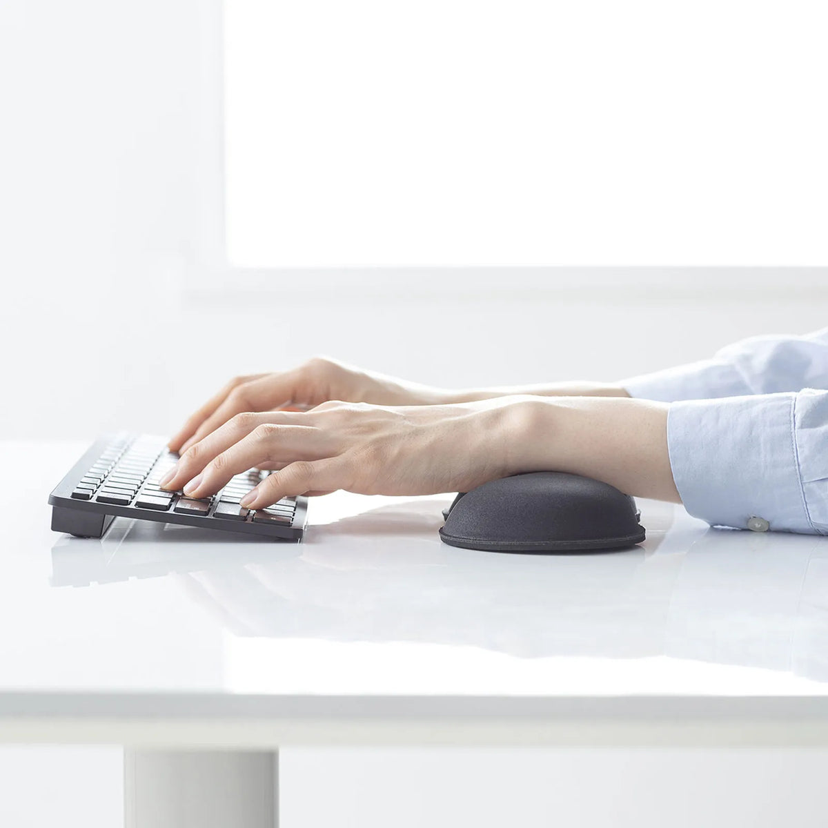 Low-rebound wrist rest (antibacterial) TOK-MU5BK