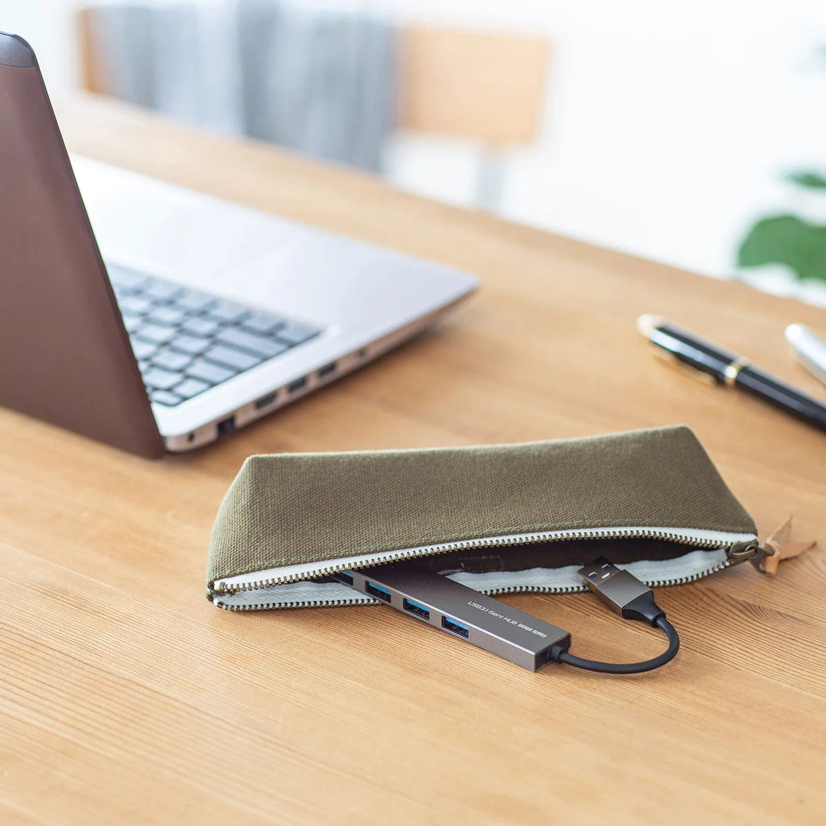 USB 3.2 Gen1 4-Port Slim Hub USB-3H423SN