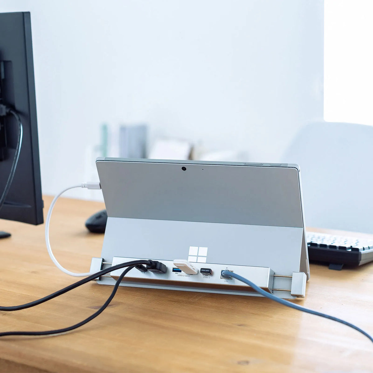 Surface docking station USB-3HSS6S