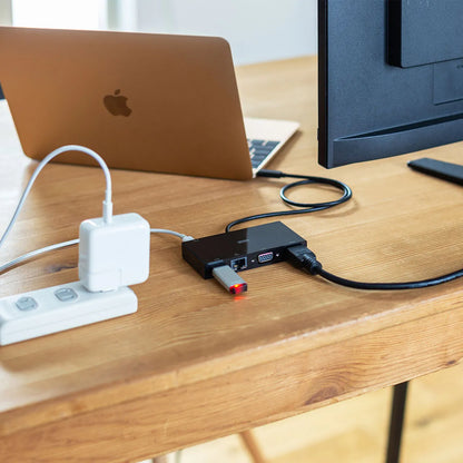 USB Type-C Mobile Docking Station USB-3TCH30BK
