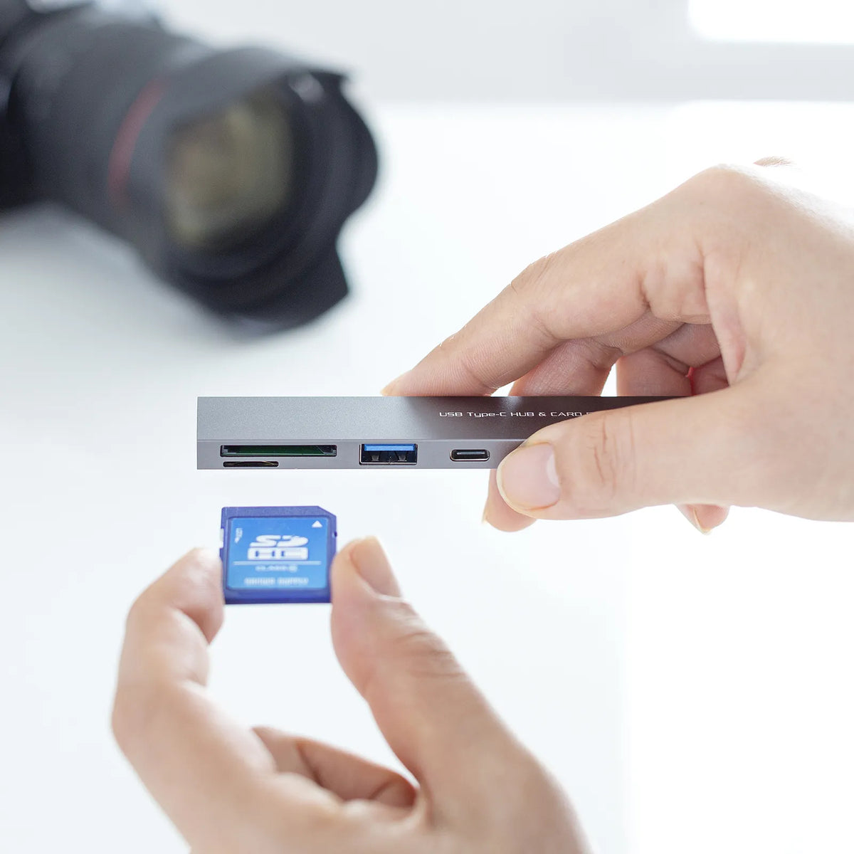 USB 5Gbps 3-Port Slim Hub (with Card Reader) USB-3TCHC22MS