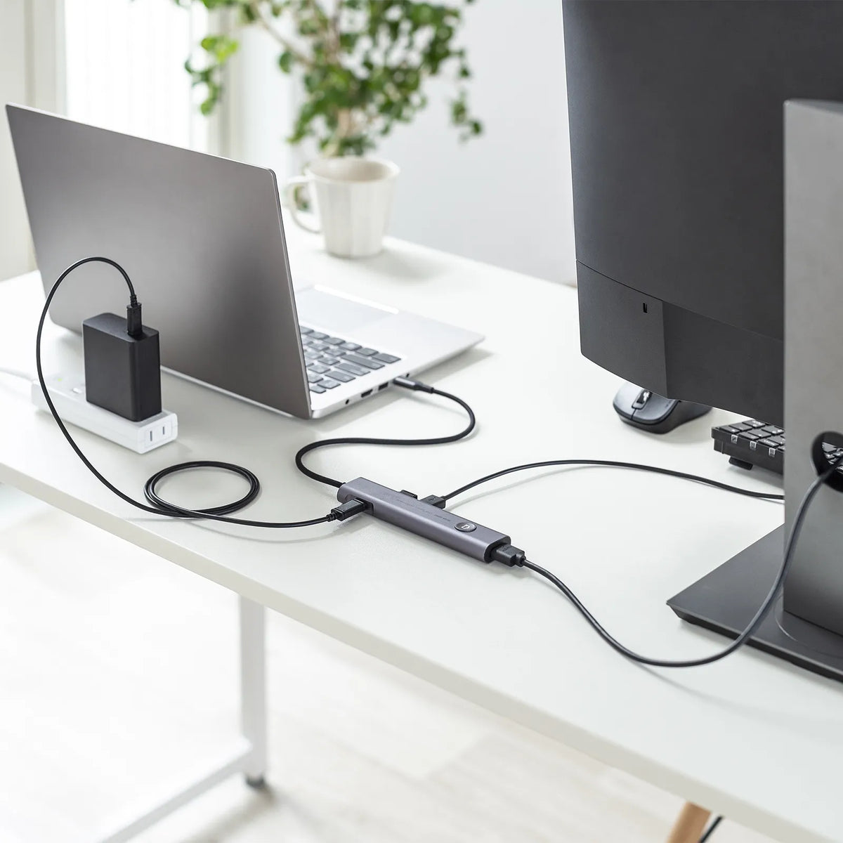 USB Type-C ドッキングハブ USB-5TCHCP17GM