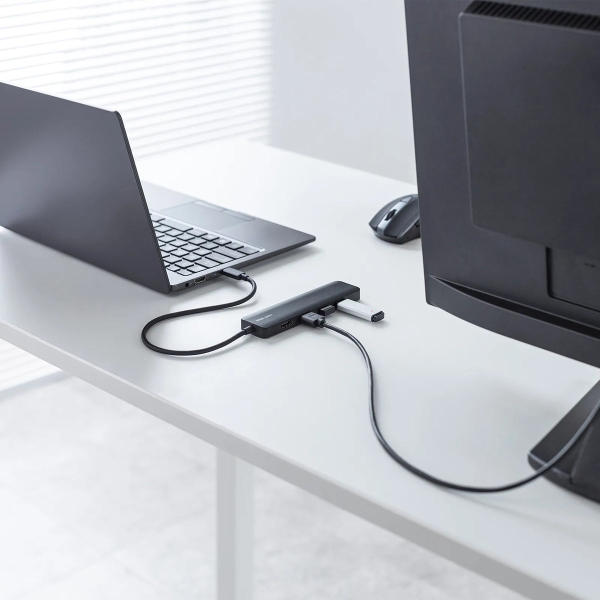 USB Type-C ドッキングステーション USB-5TCHHPS22BK