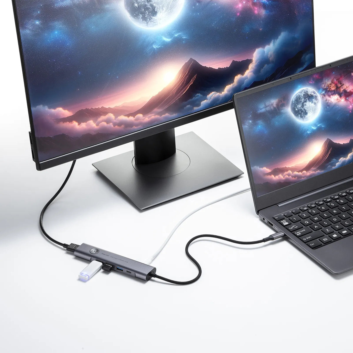 USB Type-C Hub with HDMI Port USB-5TCHP18GM