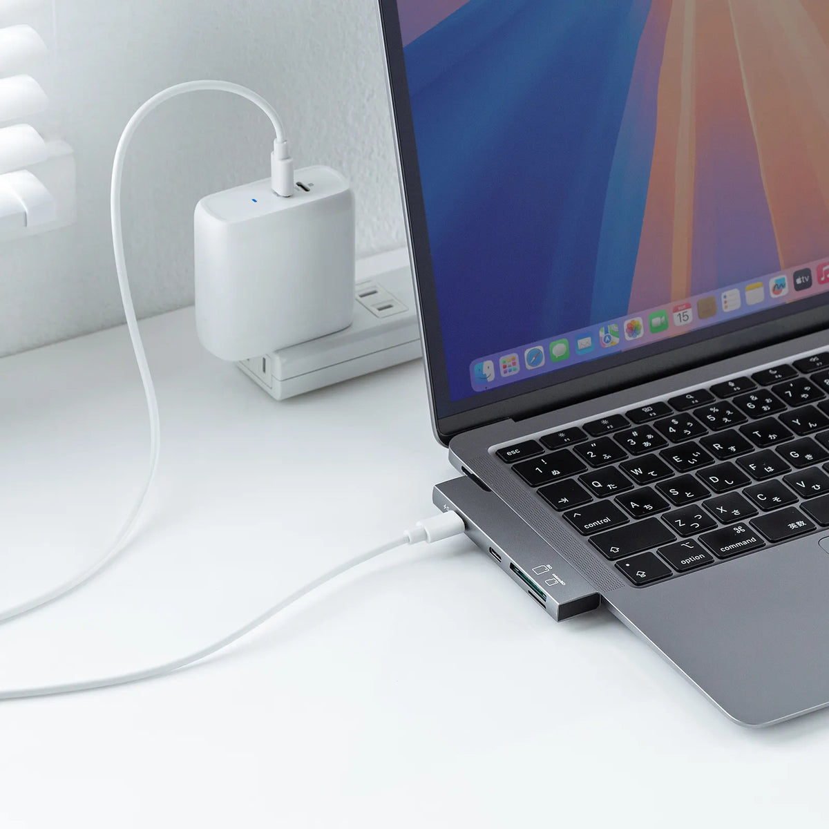 USB 5Gbps 2-Port Slim Hub (with Card Reader) USB-5TCPC31GM