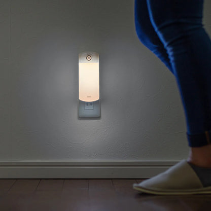 LED Sensor Light (for Wall Outlet) USB-LED01N